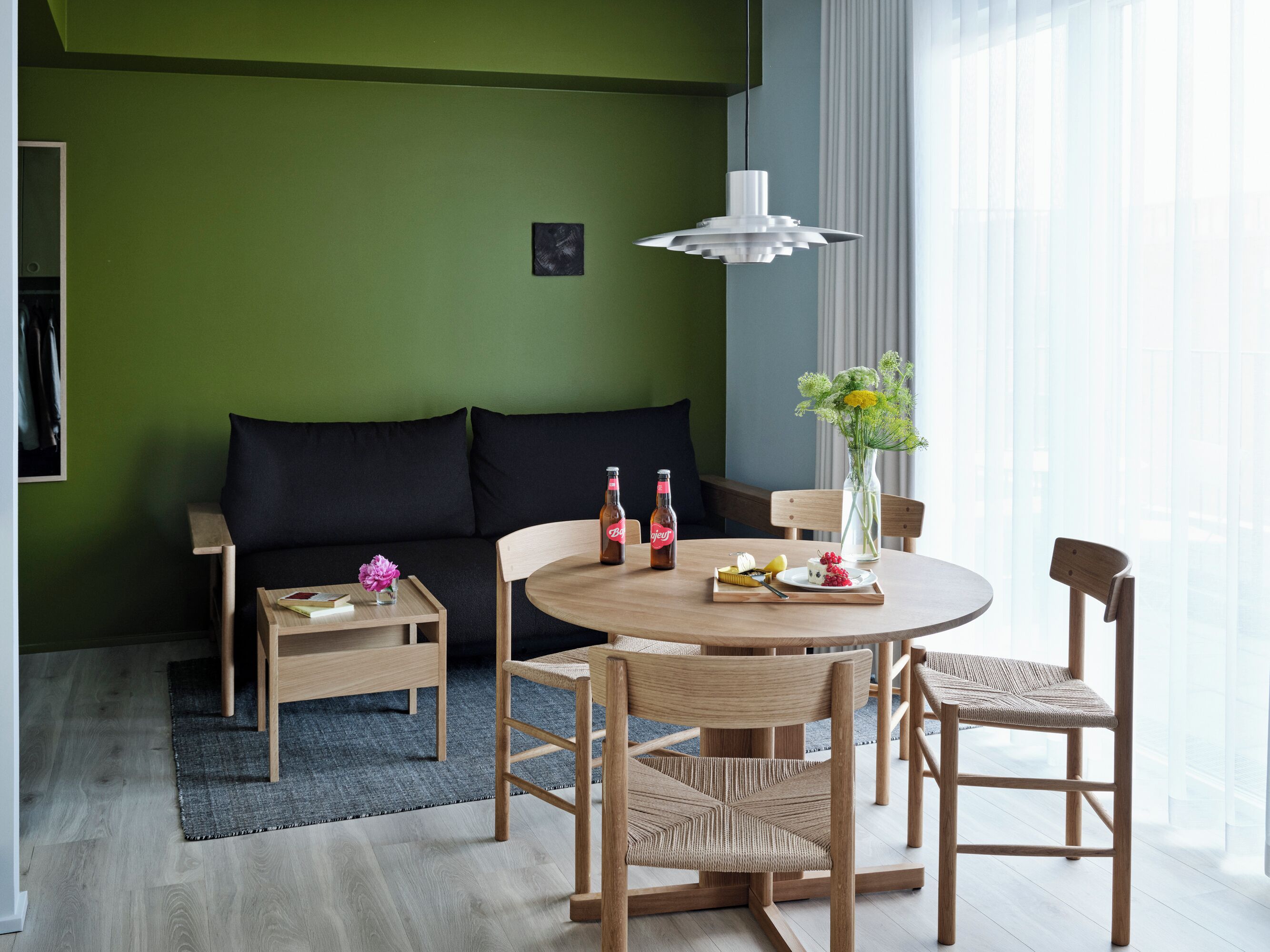 Premium Studio, Balcony | In-room dining