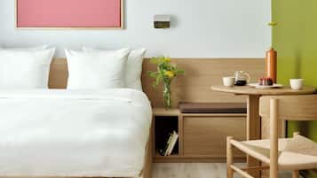 Estúdio luxo, 1 cama Queen e sofá-cama, para não fumantes | Roupas de cama antialérgicas, espaço de trabalho para notebook