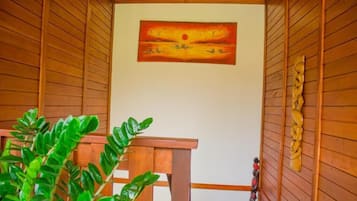 Habitación doble, balcón, vistas al jardín | Interior