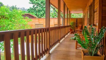 Double Room, Balcony, Garden View | Terrace/patio