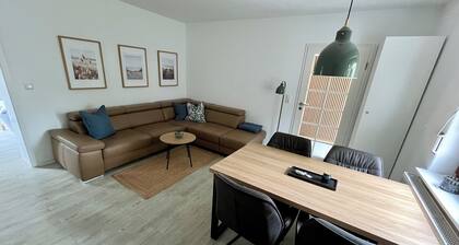 Ferienwohnung Meerzeit - am Strand mit Parkplatz und Terrasse, frisch renoviert