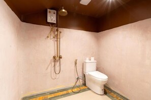 Deluxe Double Room, Balcony | Bathroom - Hokma Boutique Hotel & Tropical Lounge (Koh Phi Phi)