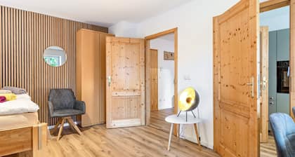 Zeitlos Wriezen 3 – Cozy Apartment for 4 with Garden, Parking, and Self-Check-in