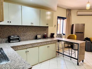 Private kitchen - "Studio in the heart of Guéliz Marrakech (Marrakesh-Safi)
