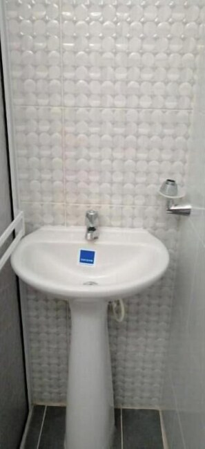 Shower, towels, soap, toilet paper - Apart gaviotas #5 ( minimum 4 and maximum 6 guests) (San Andrés)