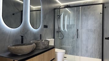 Hair dryer, towels