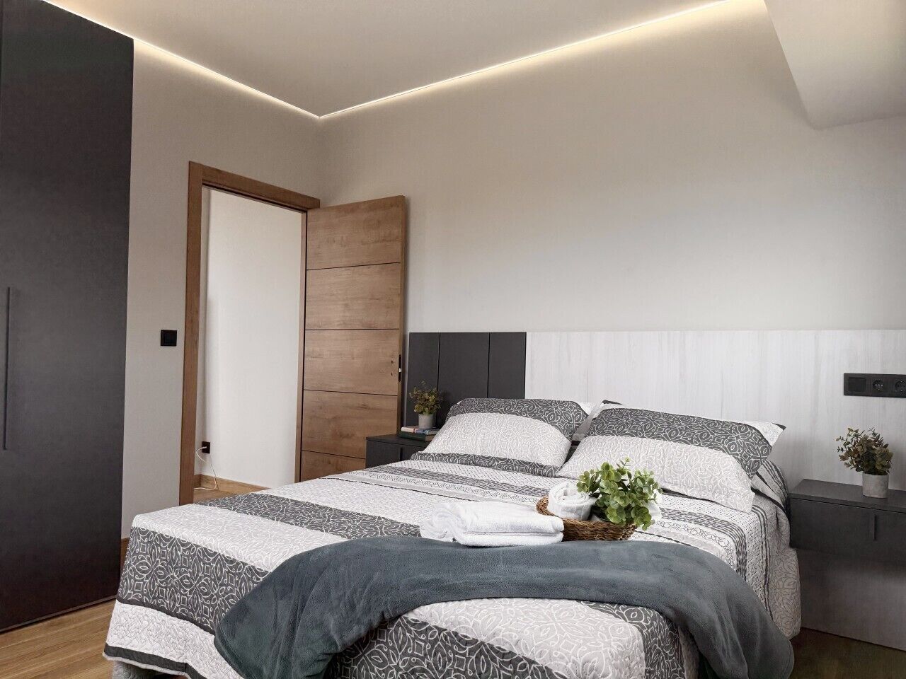 2 Schlafzimmer, Bügeleisen/Bügelbrett, WLAN, Bettwäsche