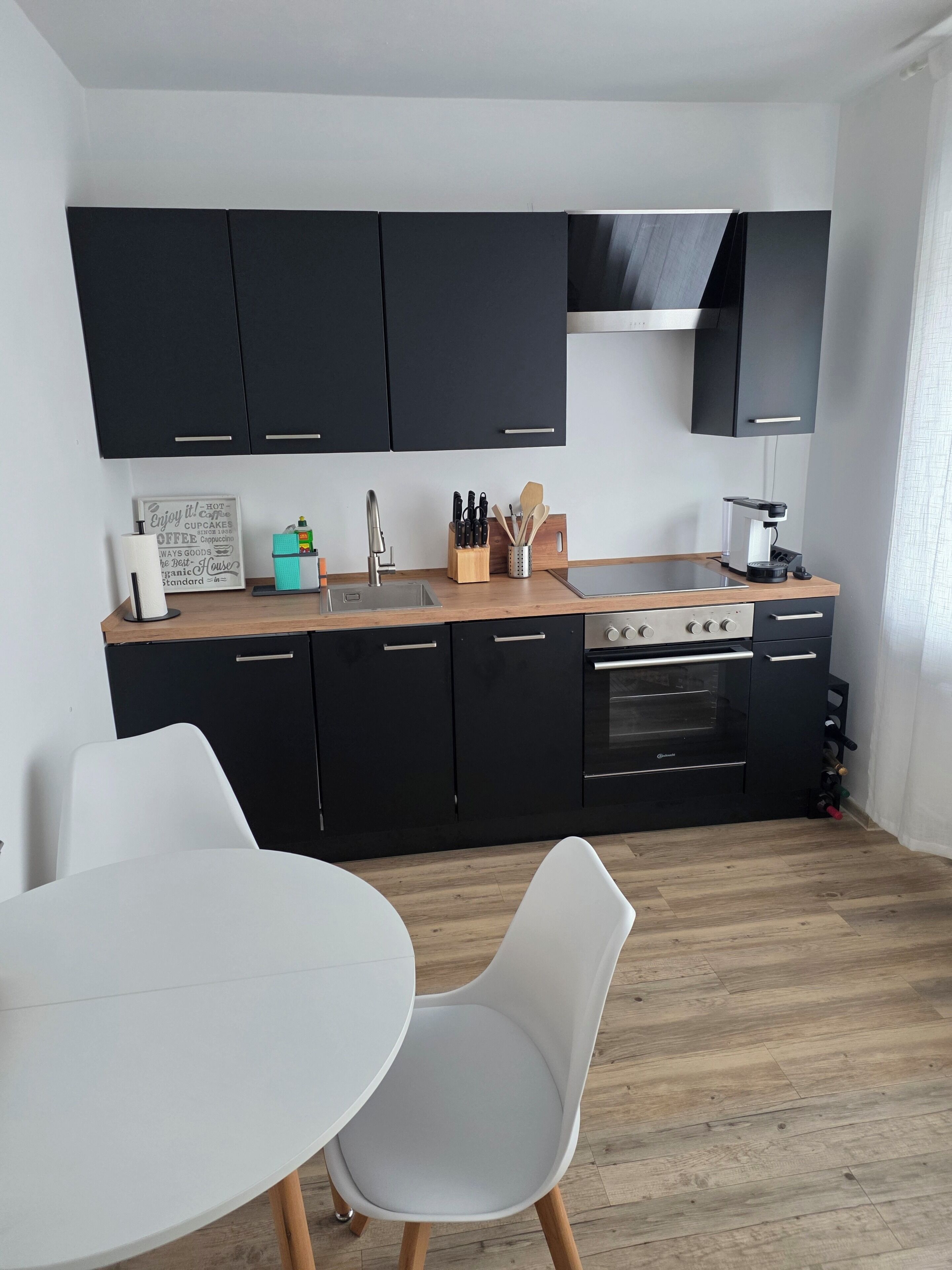 Kühlschrank, Ofen, Herdplatte, Geschirrspüler