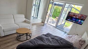 1 Schlafzimmer, Schreibtisch, Reisekinderbett, kostenloses WLAN