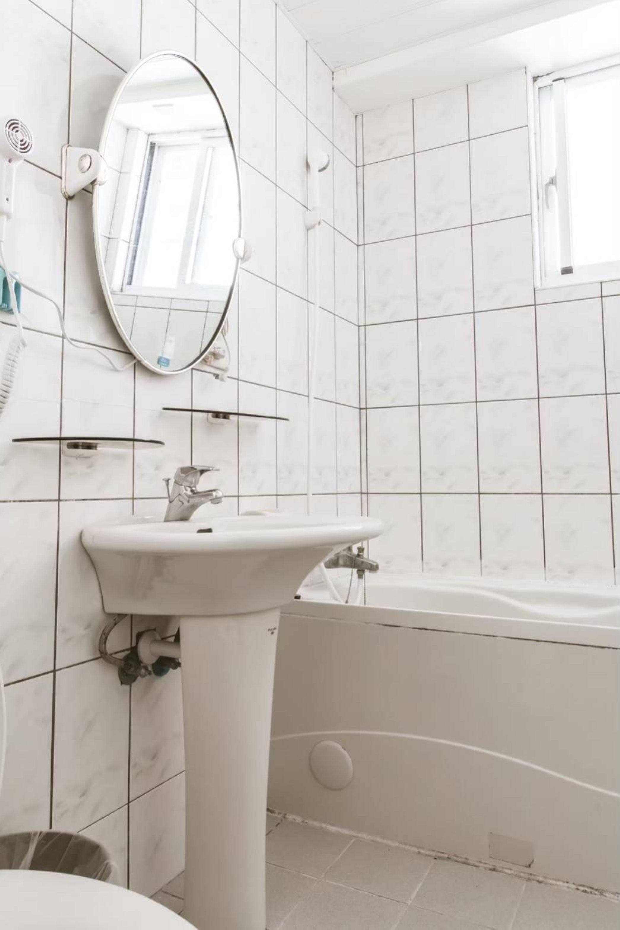 Rumah Basic, pemandangan kota | Kamar mandi | Pengering rambut, handuk, sabun, dan sampo