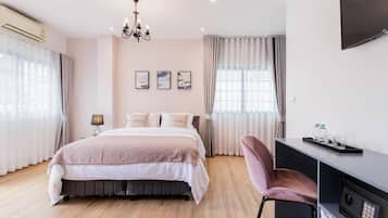 Deluxe Double Room, Balcony, City View | In-room safe, laptop workspace, iron/ironing board, free WiFi