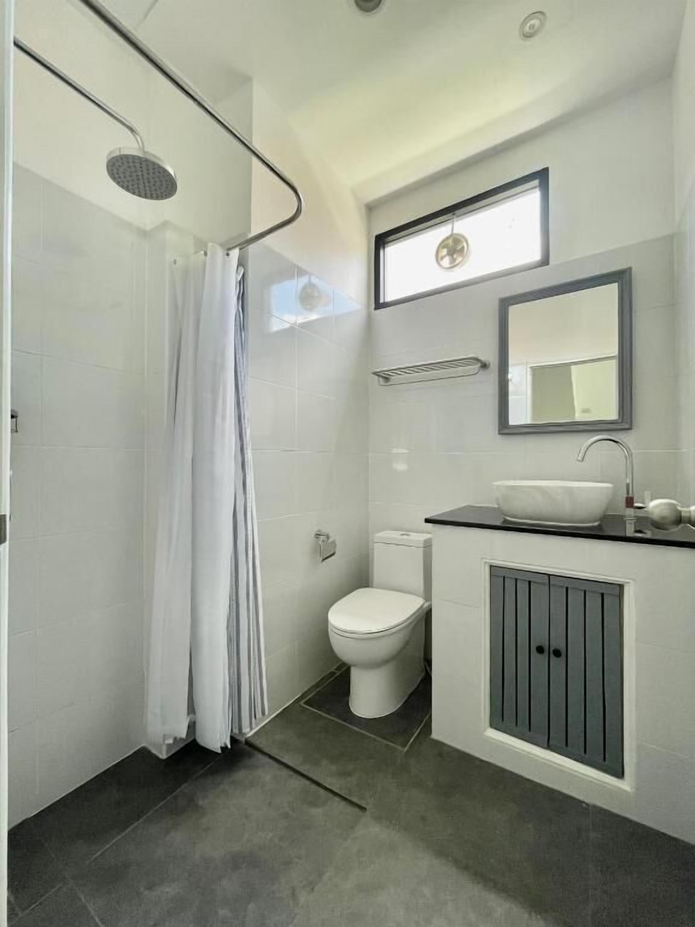 Deluxe Double Room, Balcony, City View | Bathroom | Shower, hair dryer, towels, soap