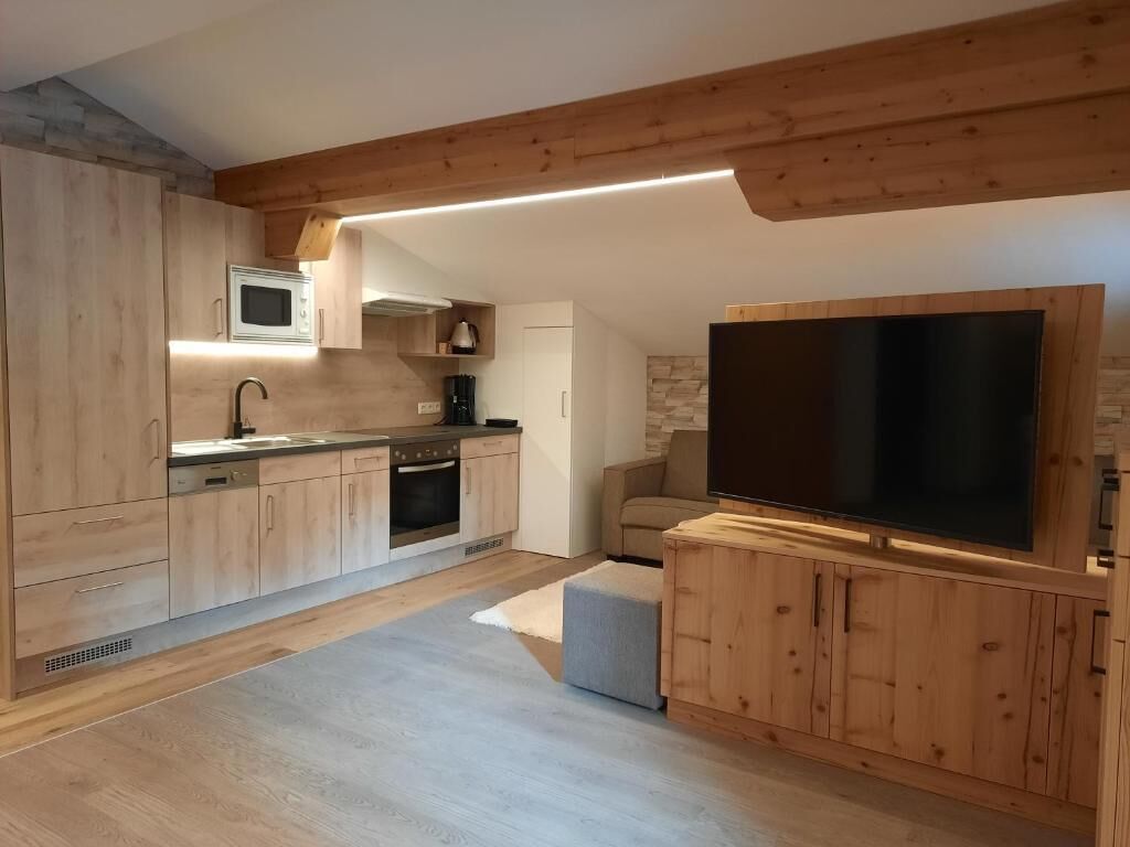 Comfort-Apartment, Balkon, Bergblick | Innenbereich