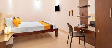Standard Double Room | Desk, iron/ironing board