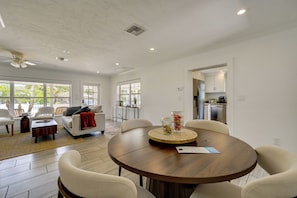 บ้านพัก (2 Bedrooms) | ภายใน