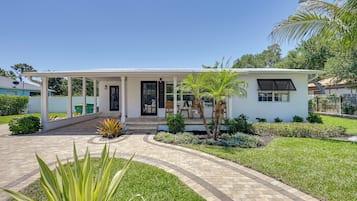 House (2 Bedrooms) | Front of property