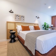 Aduana Suites