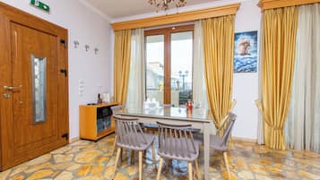 Luxury Villa, Balcony, Sea View | Dining