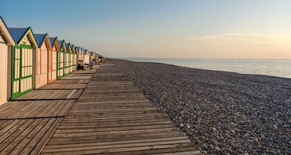 Mobile home rental in the Bay of the Somme;small campsite with heated swimming pool