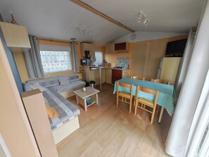 Interior - Vrbo Property (Noyelles-sur-Mer)