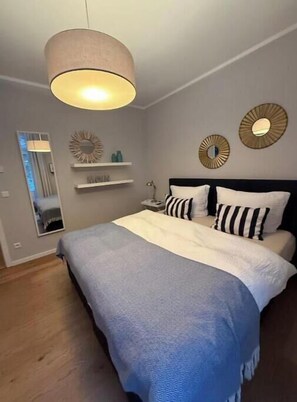 2 Schlafzimmer, Zimmersafe, Bügeleisen/Bügelbrett, Reisekinderbett