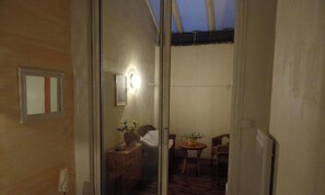 1 Schlafzimmer, Bügeleisen/Bügelbrett, Internetzugang