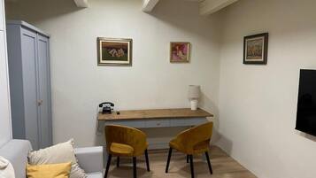 Standard-Apartment, Terrasse, Gartenblick | Innenbereich