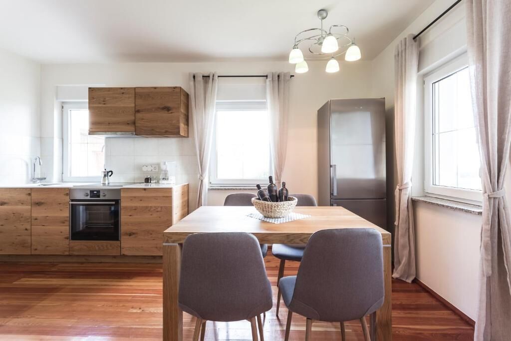 Comfort Apartment, Patio, Mountain View | Private kitchen