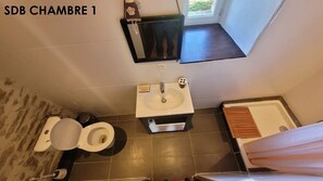 Dusche, Haartrockner, Toilettenpapier