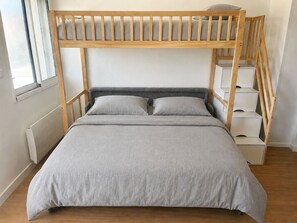 Room - Vrbo Property (Le Pouliguen)
