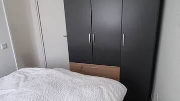 1 Schlafzimmer, Bügeleisen/Bügelbrett, kostenloses WLAN, Bettwäsche