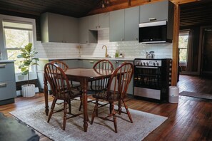 Private kitchen - Charming 2-bedroom cabin on 3+ acres < 15 min. to downtown Blowing Rock! (Lenoir)