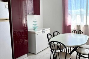 Dining - Spacious apartment with terrace near the beach (Bizerte)