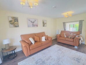 Living area -  Peaceful farmhouse stay close to Ribble Valley, Mrs Dowsons Farm Park, and more (Blackburn)