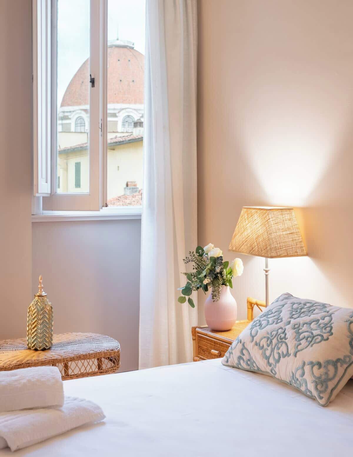Iron/ironing board, travel crib, WiFi, bed sheets
