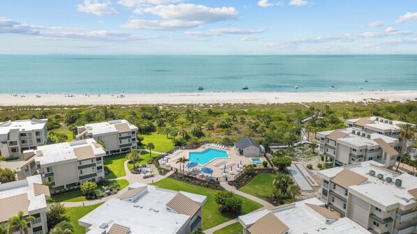 Exterior - Shell Island Beach Club 7A | Beachfront Condo | 2 Bedroom 2 Bath (Sanibel)