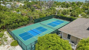 Sports court - Shell Island Beach Club 7A | Beachfront Condo | 2 Bedroom 2 Bath (Sanibel)