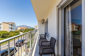 Property grounds - Orikum Beachside Retreat | Apartment 3 by PikHost (Orikum)