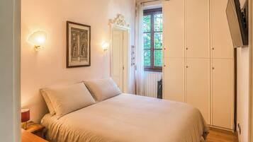 Condo, Mountain View | Iron/ironing board, free WiFi