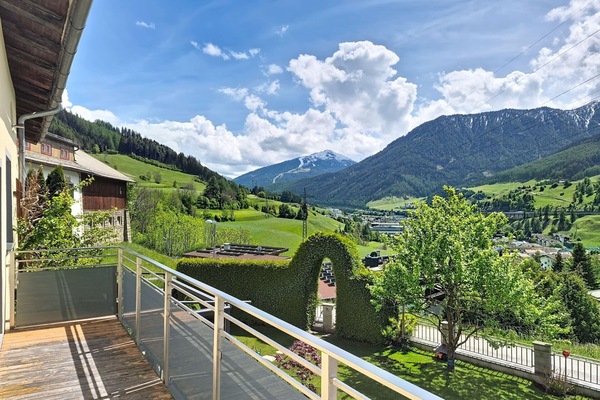 Montagnes Relief, Colline, Chaîne De Montagnes, Vallée, Station De Montagne, Balcon, Porche, Jardin, Eco Hôtel, Clôture