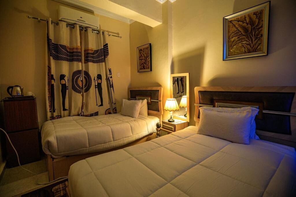 Quarto casal ou duplo luxo, sacada, vista para a cidade | Wi-Fi de cortesia