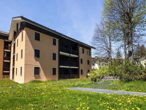 Exterior - Beautiful apartment for 6 guests with WIFI, TV, balcony and pets allowed (Madesimo)