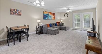 Fayetteville Condo Near Fort Liberty | With Pool
