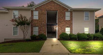 Fayetteville Condo Near Fort Liberty | With Pool