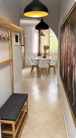 Dining - Bubu Garden Apartament - 3 Bedrooms (Durres)