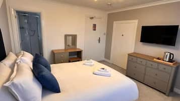 Double Room | Desk, iron/ironing board, WiFi (free)