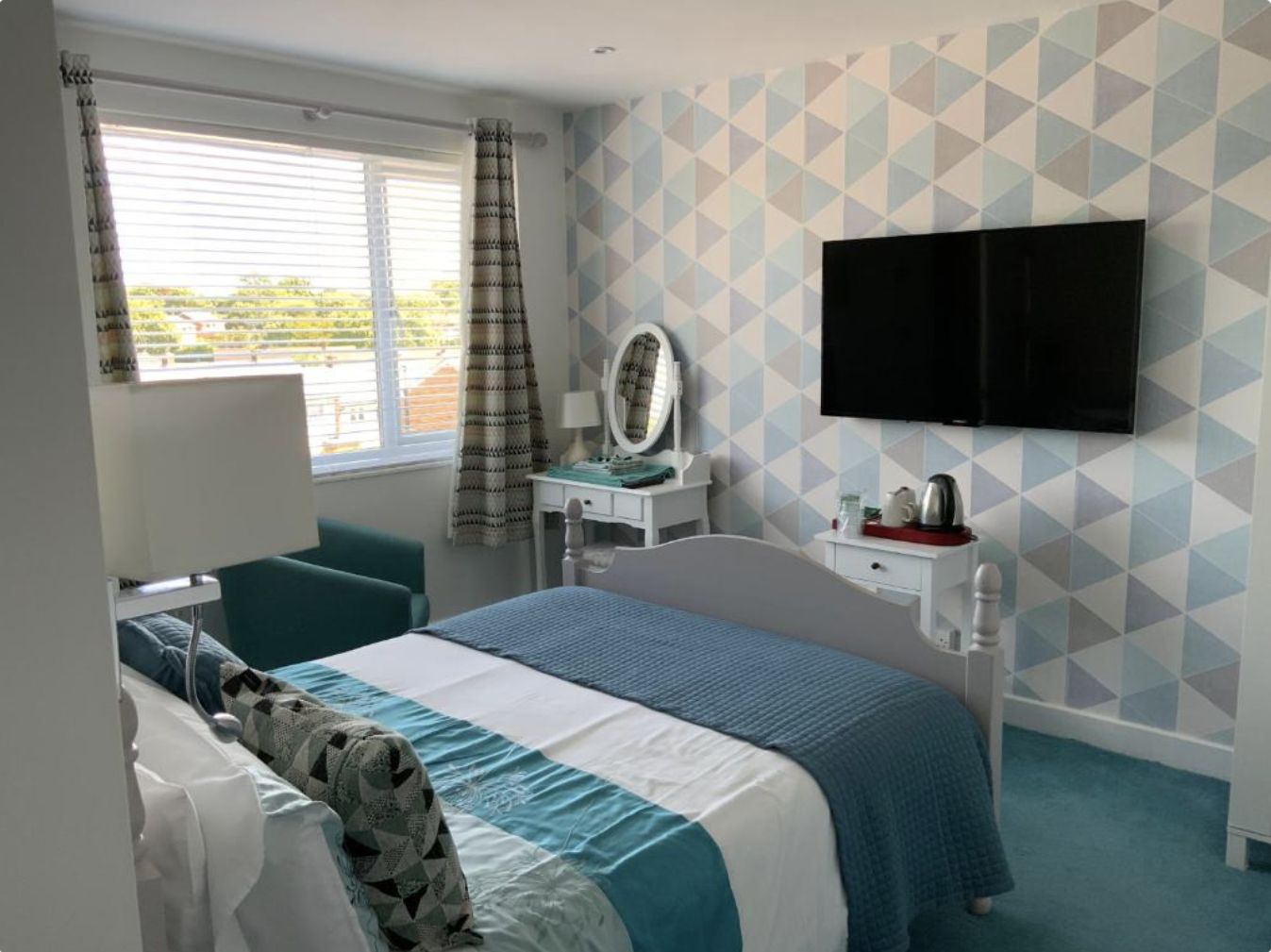 Comfort Double Room, Ensuite | Desk, iron/ironing board, free WiFi