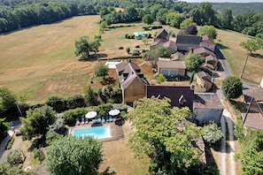 Exterior - Holiday Home "Gîte for 10 to 12 Guests with Pool" and Wi-Fi (Saint-Avit-Rivière)