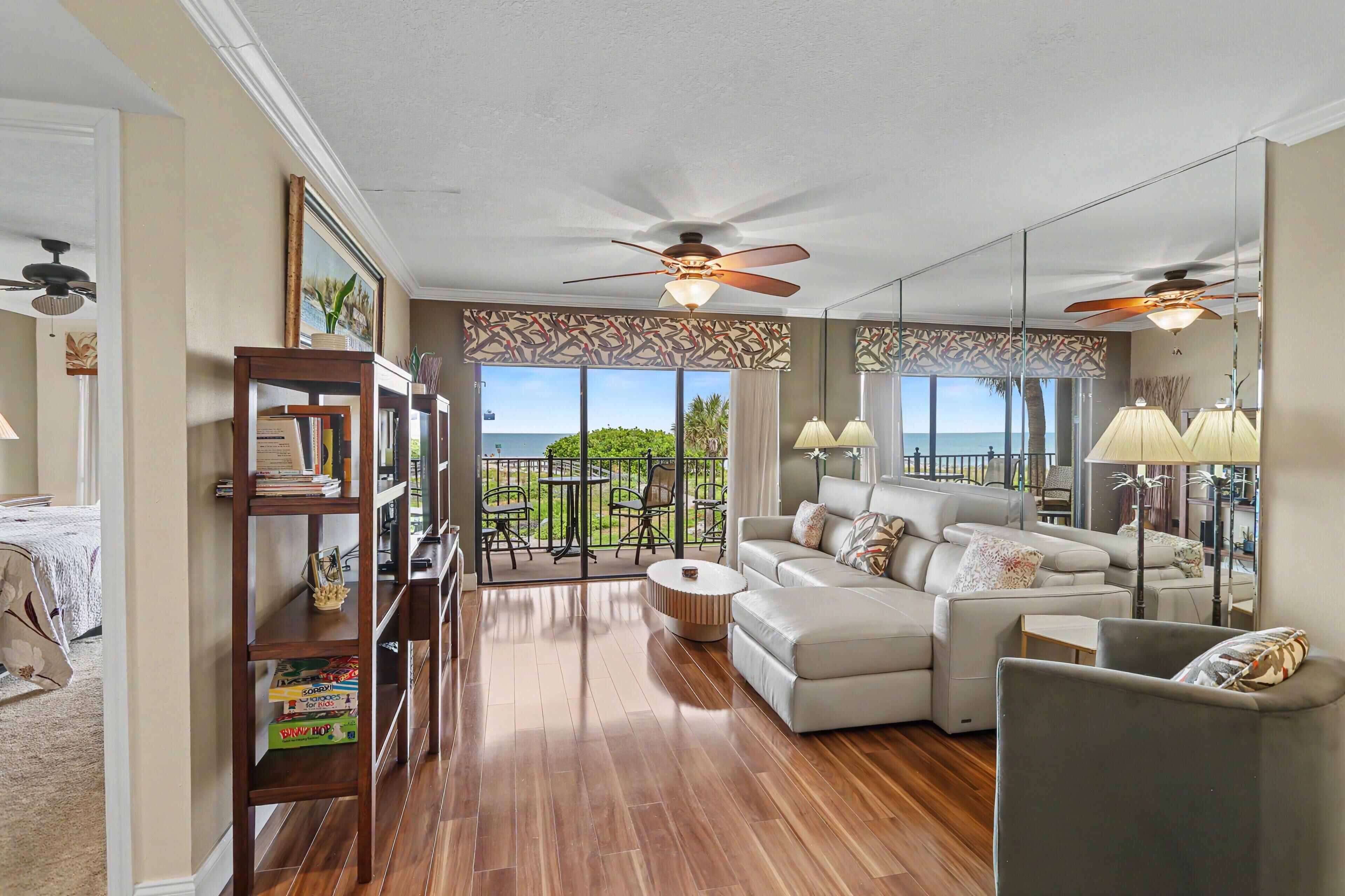 Condo, Multiple Beds (Land's End 6-204 Beach Front) | Living area