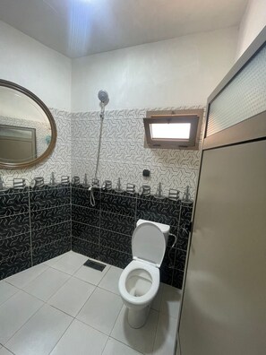 Towels, toilet paper - Red Rocks Guest House stay with locals (Drâa-Tafilalet)